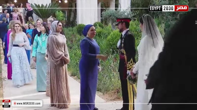 قرينة الرئيس السيسي تهنيء الأمير الحسين