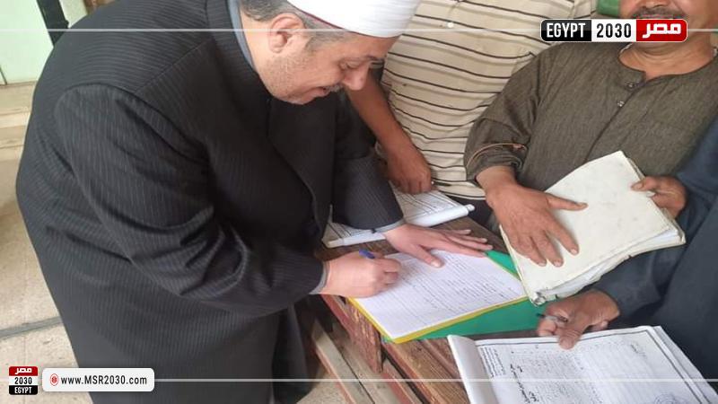 عبدالغني خلال تفقده الامتحانات