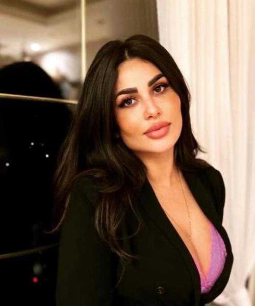 بإطلالة جريئة ندى الكامل تكشف عن أماكن التاتو في جسدها