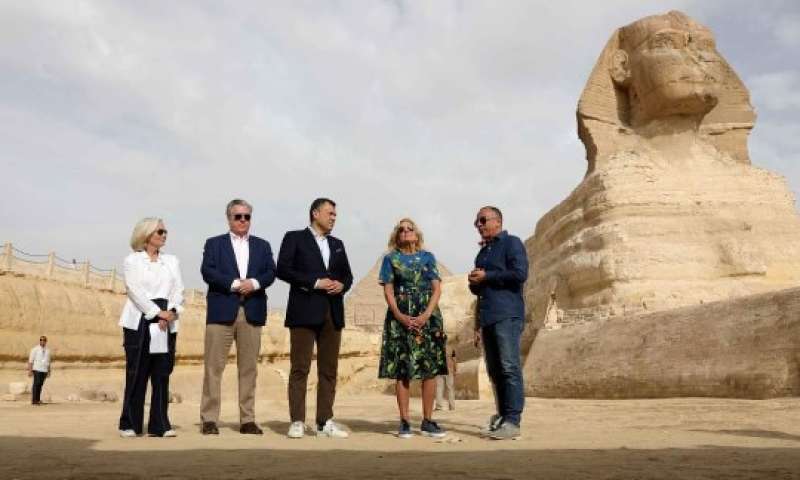زيارة جيل بايدن للأهرامات