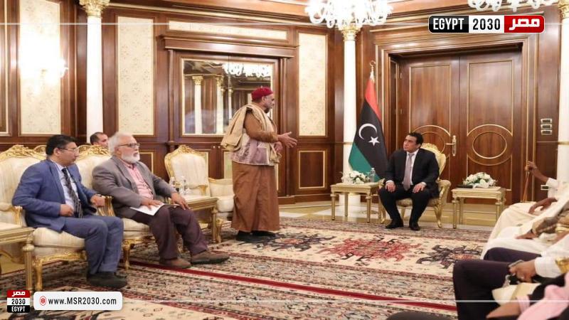 المنفي