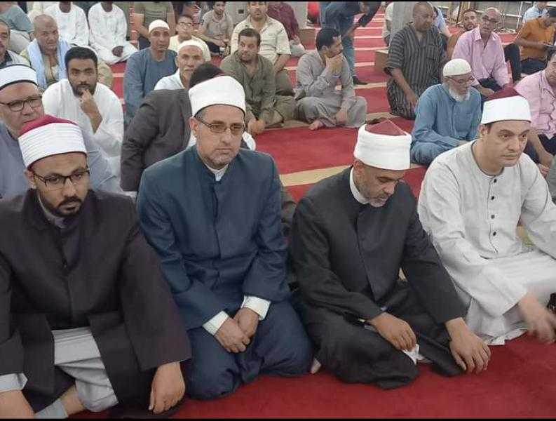 الأوقاف: إقبال كبير على مجلس الفقه الثامن بمسجد الإيمان بمكرم عبيد