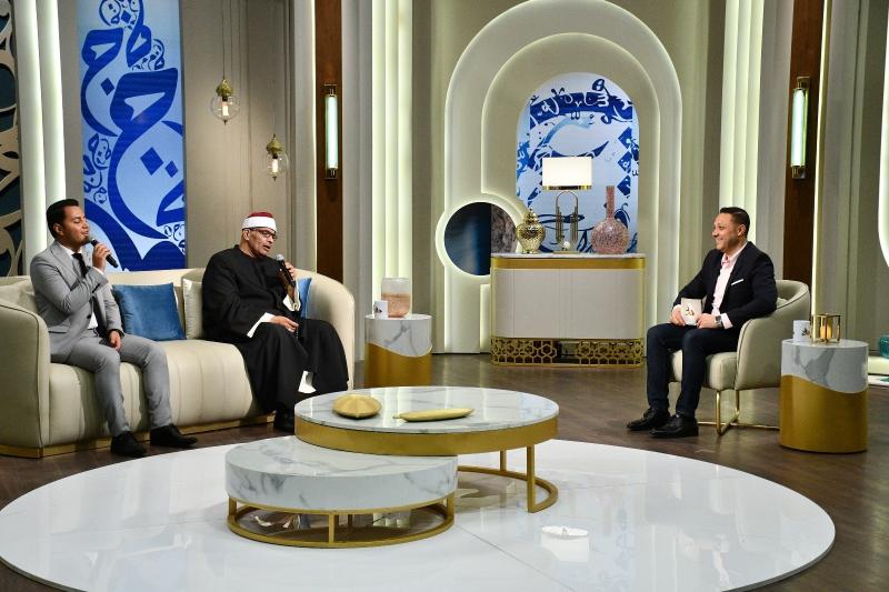 الجمعة .. عرض أولى حلقات برنامج مدد على الحياة