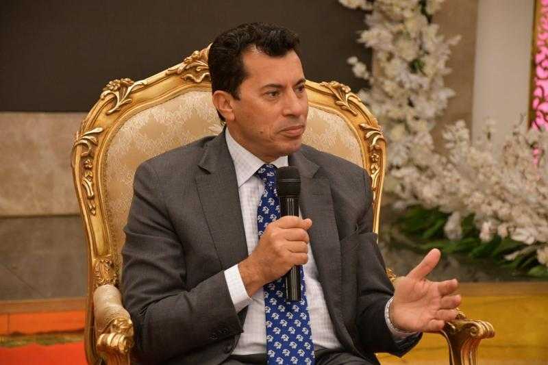 وزير الرياضة يشهد جلسة حوارية حول الاستثمار في الشباب خلال منحة ناصر للقيادة الدولية