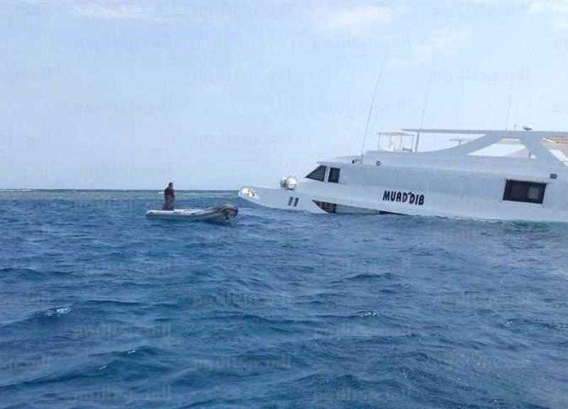 إنقاذ 26 سائحا و8 من طاقم العمل بعد غرق لنش في مرسى علم