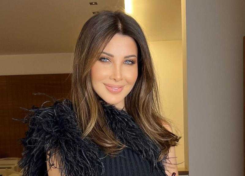 بفستان أسود مكشوف.. نانسي عجرم تثير الجدل على السوشيال ميديا