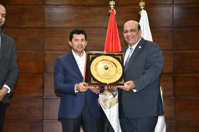 رئيس اتحاد الكونغ فو يشكر وزير الرياضة على متابعة استضافة دورة الحكام الدولية