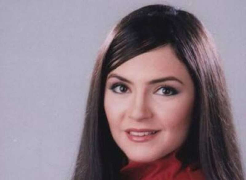 منال عبد اللطيف
