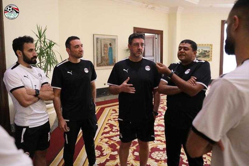 فيتوريا يستقبل لاعبي منتخب مصر الجدد