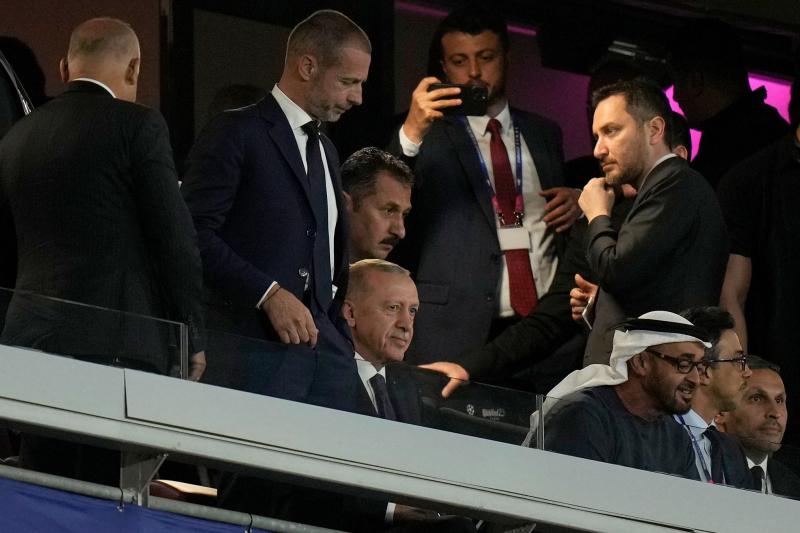 محمد بن زايد وأردوغان