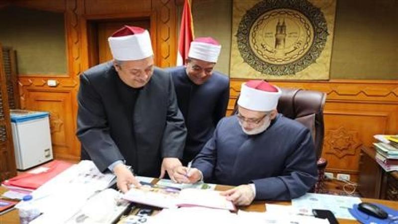 وكيل الأزهر يعتمد نتيجة الدور الأول لشهادات القراءات بنسبة نجاح 47.69%