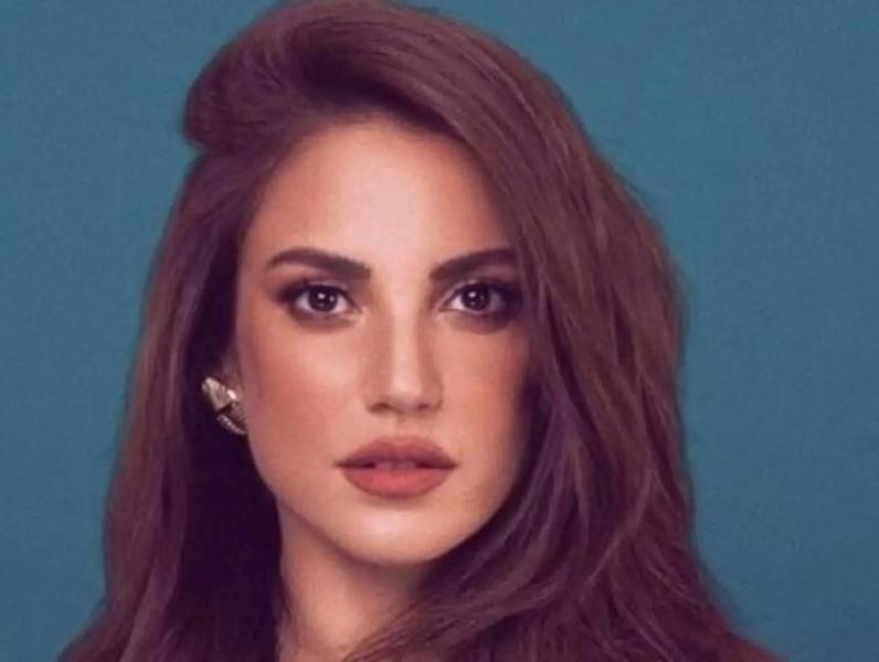 بفستان مجسم ومكشوف.. درة تتألق بإطلالة أنثوية