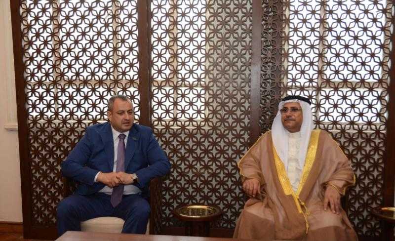 العسومي يشيد بالطفرة الملحوظة في العلاقات العربية الأذرية