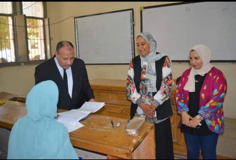 نائب رئيس جامعة الأزهر خلال تفقده اللجان 
