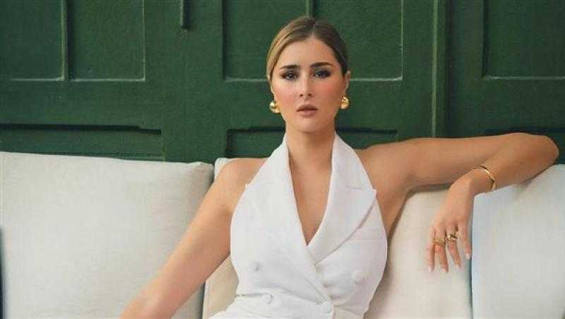 عائشة بن أحمد تشارك جمهورها بأحدث ظهور لها