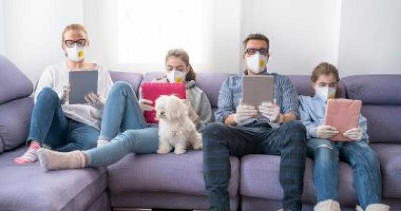 استشاري حساسية ينصح بارتداء كمامة عند تشغيل التكييف في المنزل- فيديو