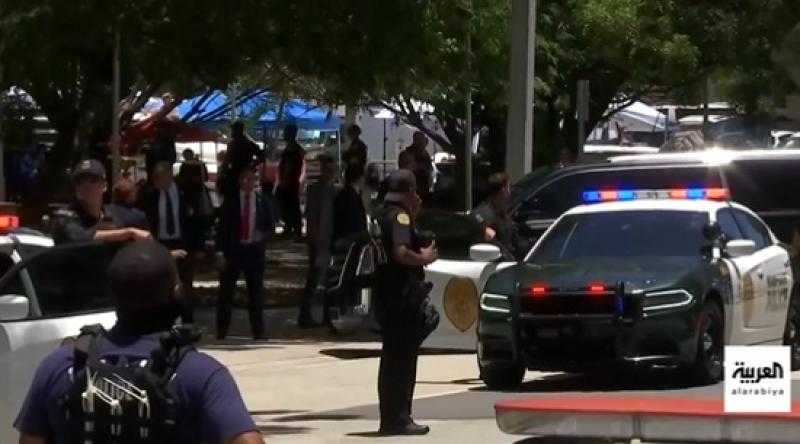 شاهد .. موكب ترامب يصل إلى محكمة ميامي لبدء محاكمته