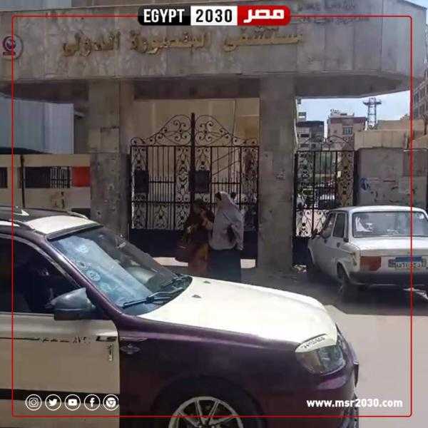 شاهد.. أول صور من أمام مستشفى المنصورة الدولي بعد إعدام محمد عادل