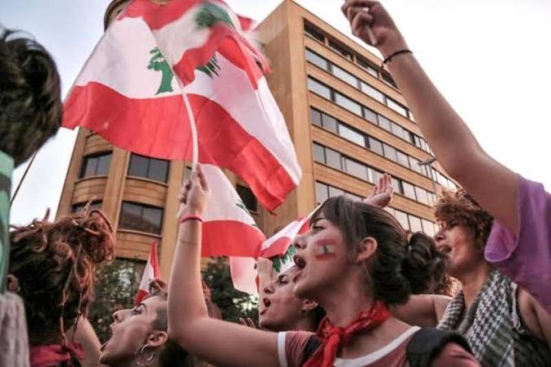 نساء لبنان 