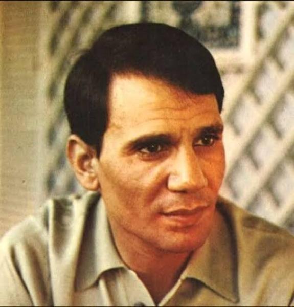 ابن شقيق العندليب: جثة عبدالحليم حافظ لم تتحلل رغم مرور أكثر من 40 عامًا على وفاته