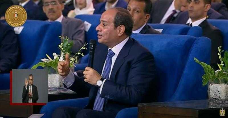 شاهد.. السيسي: «عمري ما قولت كلام معسول وإن الأمور هتبقى خضراء»