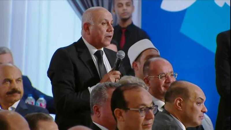 مدير مستشفى دمنهور للرئيس السيسي: «نستمد منكم الروح القتالية في العمل» - فيديو