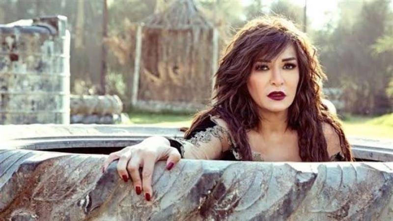 جيهان قمري كاشفةً أسرار ابتعادها عن الوسط الفني: ”مش مزيفة وبديك في وشك”