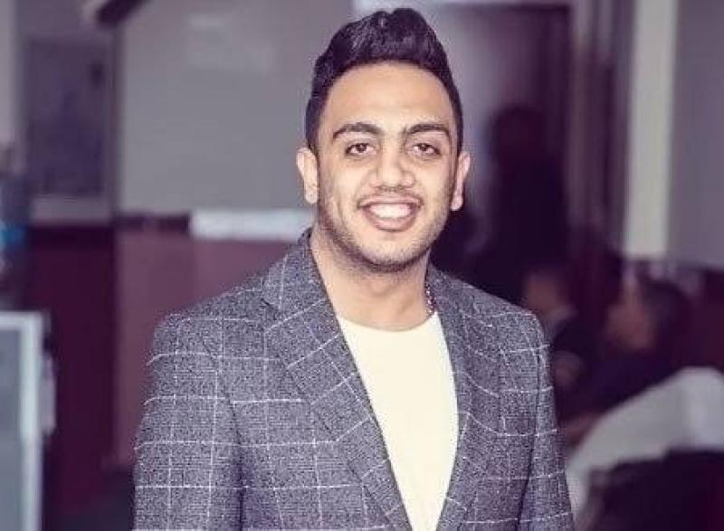 شاهد.. أوس أوس يحتفل بعيد ميلاد كريم محمود عبد العزيز