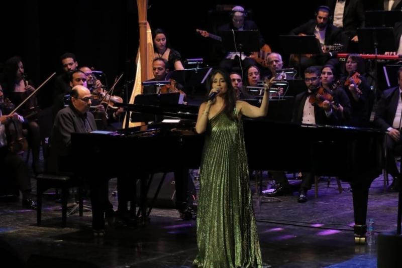 «طلعت يا محلا نورها».. هبة طوجي تحتفل بألبومها الجديد في دار الأوبرا المصرية