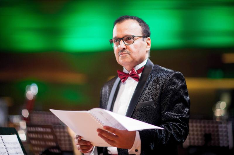 بعد طرح ”العودة إلى الحياة”.. وحيد الخان يستعد لإحياء حفل في روسيا