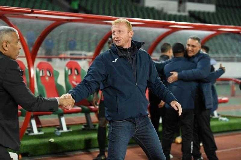 فاندنبروك في «ورطة» بعد تصريحاته الأخيرة عن الأهلي والوداد