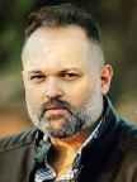 شاهد.. محمد محمود عبد العزيز يوجه رسالة مهمة لصناع فيلم بيت الروبي