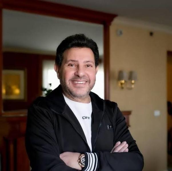 هاني شاكر يطمئن جمهوره على حالته الصحية