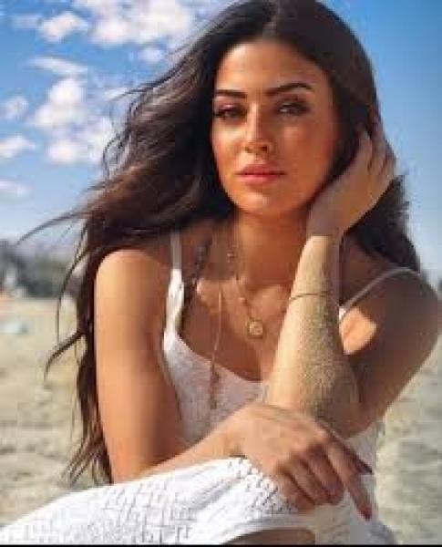 ميرنا نور الدين تخطف أنظار جمهورها بأحدث ظهور