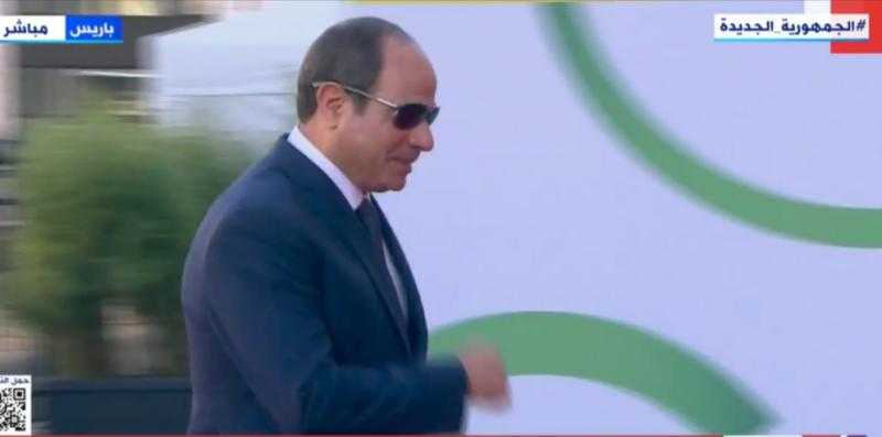 لحظة وصول الرئيس السيسي إلى مقر انعقاد قمة ميثاق التمويل العالمي الجديد بباريس «فيديو»