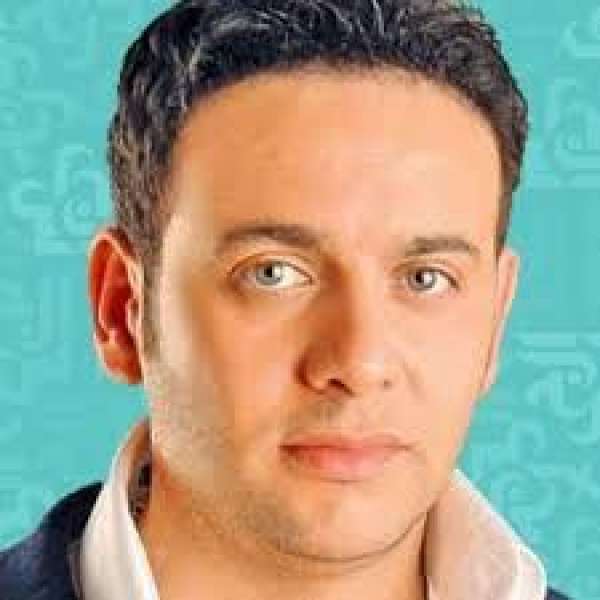 مصطفى قمر 