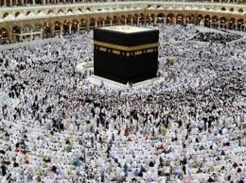 هل يجوز قطع الطواف لأداء الصلاة في جماعة ثم إكماله من حيث التوقف؟