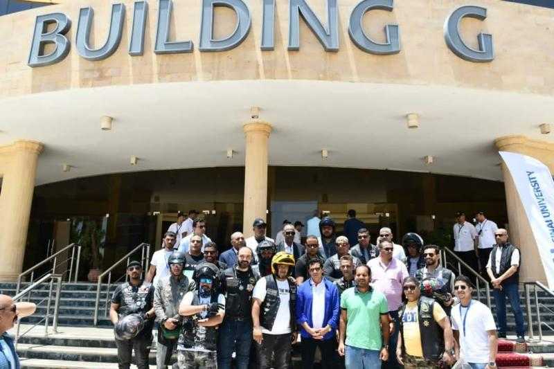 متطوعو السيارات الرياضية والدراجات النارية يشكرون شباب مدينة العريش