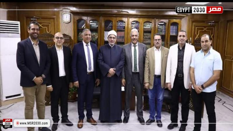الدكتور سلامة داود خلال اللقاء