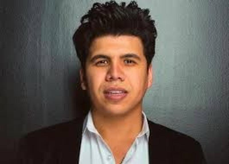 عمر كمال يروج لأغنيته الجديدة «دي حلوة» على السوشيال ميديا