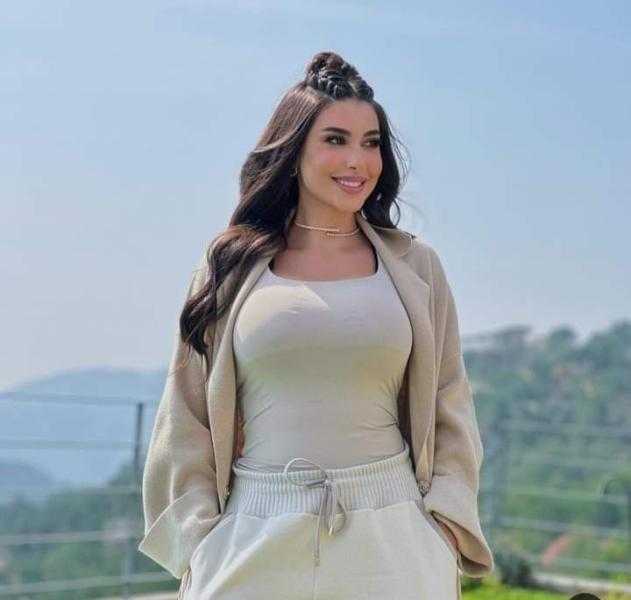 «بالبرنص».. ياسمين صبري تخطف الأنظار في أحدث ظهور لها