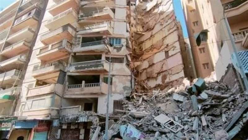 عقار إسكندرية المنهار