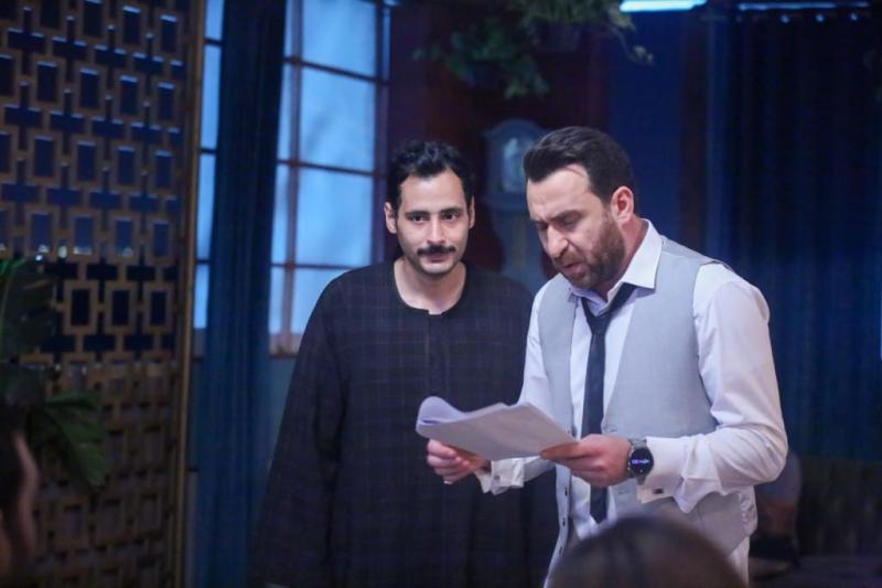 حامد الشراب فى  كواليس تصوير مسلسل رووف كافيه