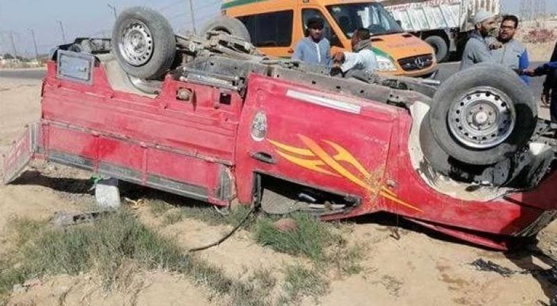 بالأسماء .. إصابة 6 أشخاص في حادث تصادم سيارتين بسوهاج