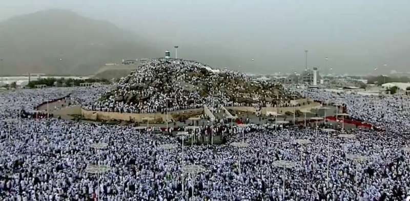 حجاج بيت الله على جبل عرفات
