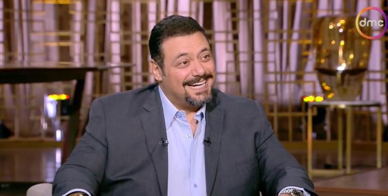 رد فعل رامي رضوان بعد تقديم مراد مكرم «مساء دي إم سي».. فيديو