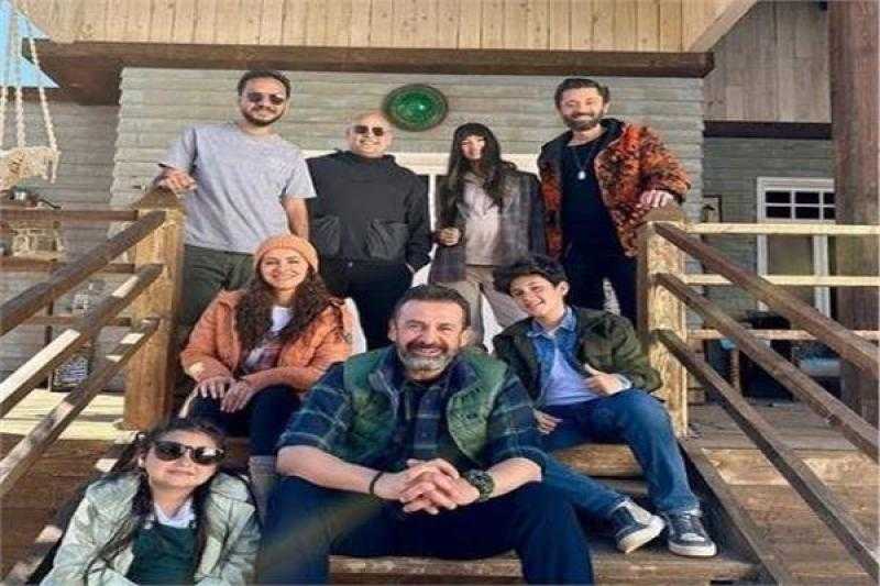 كريم محمود عبد العزيز: نتنافس باحترام في فيلم بيت الروبي