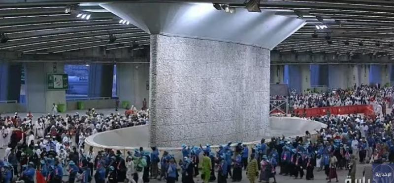 بث مباشر.. حجاج بيت الله الحرام يواصلون أداء المناسك