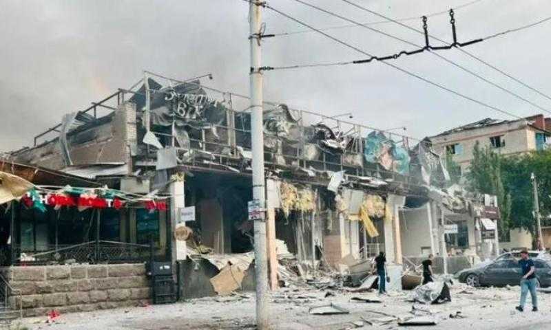 ارتفاع حصيلة ضحايا الهجوم على مطعم بشرق أوكرانيا إلى 12 قتيلا