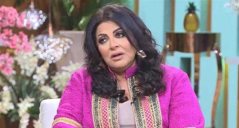 هالة صدقي عن سبب ابتعادها عن السينما: «المخرجـون كانوا بيجبولي أدوار للإثارة البس فيها المايوه»